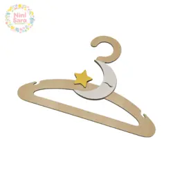 چوب‌ لباسی چوبی عروسکی نوزادی