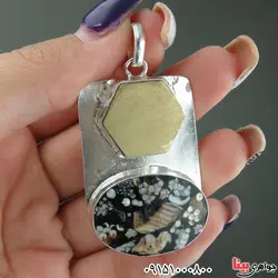 احراز فاخر درشت مهره پوست ماری و لوح برنجی حرز دار _کد:30705