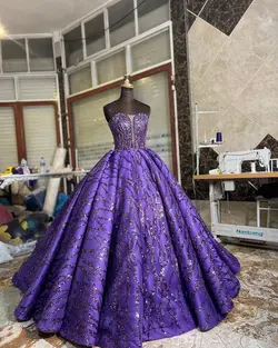 لباس عروس سه کلوش بنفش