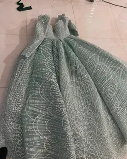 لباس عروس شاین پفکی رنگ سبز پاستیلی