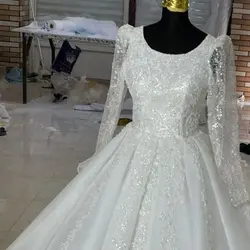 لباس عروس سه کلوش حریر با تزئینات دانتل ترک