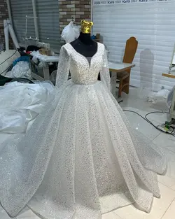 لباس عروس جسمیکو با تزیینات کار دست کد ۳۸۹