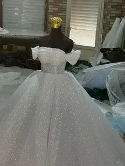 لباس عروس شاین با تزیین کار دست کد ۴۳۳