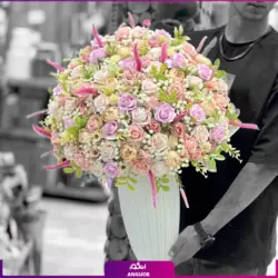 خرید آنلاین باکس گل هدیه با گل‌های مصنوعی | مرکز گل و گیاه انگور