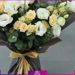 Spray Rose and Lisianthus Bouquet (طرح بین الملل کلاسیک) | انگور