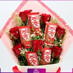دسته گل رز قرمز با شکلات کیت کت | Kit Kat Chocolate | انگور