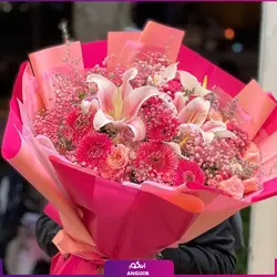 دسته گل لیسیانتوس با ژربرا رنگی | انگور