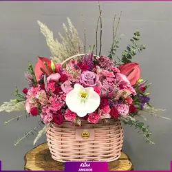 خرید اینترنتی سبد گل مدرن تم صورتی | گلفروشی آنلاین انگور