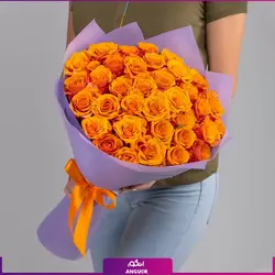 خرید آنلاین دسته گل رز نارنجی 35 شاخه 40 سانتی با کاغذ بنفش | گل فروشی آنلاین انگور