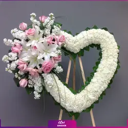 سفارش آنلاین تاج گل قلبی رز صورتی و اوریانتال | مرکز گل و گیاه انگور| ارسال فوری و رایگان