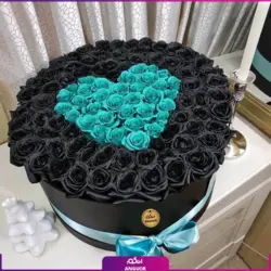 خرید آنلاین باکس گل رز قلب مشکی - آبی | گل فروشی آنلاین انگور