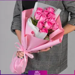 خرید آنلاین دسته گل رز صورتی 11 شاخه با کاغذ | گل فروشی آنلاین انگور