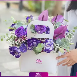 خرید آنلاین باکس گل تم بنفش (رز، لیسیانتوس و آنتوریوم) | گلفروشی آنلاین انگور