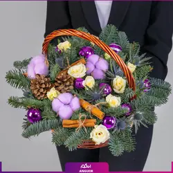 خرید آنلاین سبد گل کریسمس با تم بنفش (سال نو میلادی) | انگور