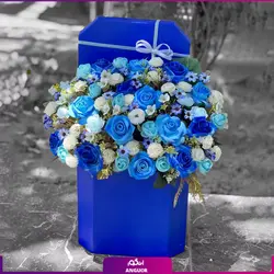 خرید آنلاین باکس گل مصنوعی استوانه‌ای | مرکز گل و گیاه انگور