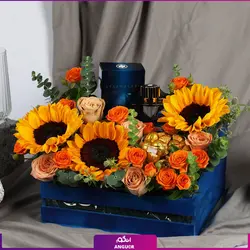 باکس گل و شکلات با هدیه (ادکلن دلخواه) | انگور