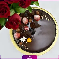 سفارش دسته گل رز قرمز به همراه کیک شکلاتی، انگور