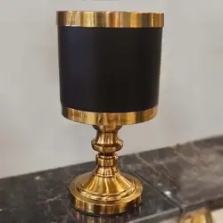 گلدان فلزی آسو رنگ مشکی با لبه طلایی