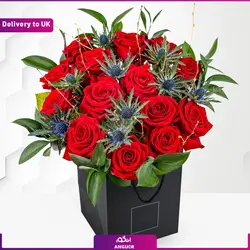 باکس گل رز قرمز با شکلات هدیه (ارسال گل به انگلستان)