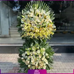 خرید اینترنتی تاج گل ترحیم دو طبقه برای عرض تسلیت با گلهای ارکیده ، اورینتال ،آنتریوم