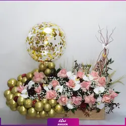 سفارش اینترنتی باکس گل لاکچری سانیا با دیزاین ویژه از گل فروشی آنلاین انگور