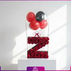 خرید اینترنتی باکس گل حرف Z به همراه بالن عاشقانه با تم زیبای قرمز