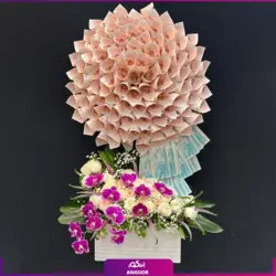 باکس گل آنسه (تزئیین زیبای گل با دلار)