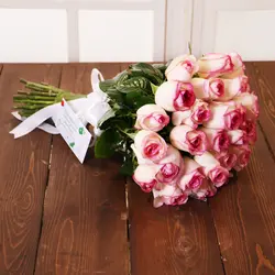 خرید دسته گل رز شوکا با گل های لب صورتی از گل فروشی آنلاین انگور