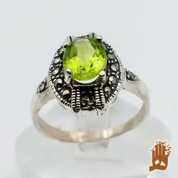 انگشتر زنانه نگین زبرجد معدنی