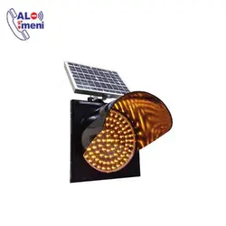 چراغ راهنمایی سولار تک خانه