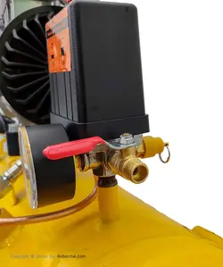 کمپرسور باد ۳۰ لیتری آپ اسپریت مدل HK-AC30L