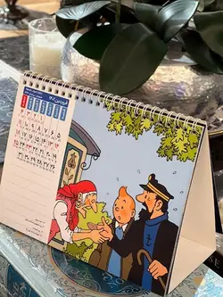 تقویم رومیزی 1402 طرح TINTIN