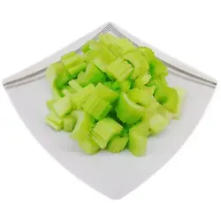 کرفس خرد شده