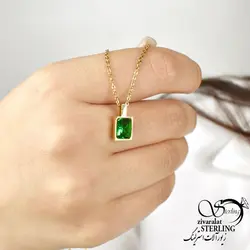گردنبند استیل نگین سبز مربع طرح زمرد