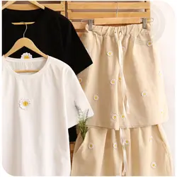 تیشرت و شلوارک بابونه برجسته