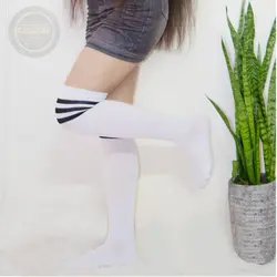 جوراب بالازانو سه خط