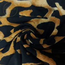 بلوزسرشانه باز و شلوارک پلنگی