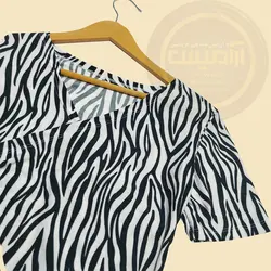 تیشرت چپ و راستی و ساپورت گورخری