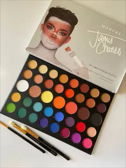 پالت سایه جیمز چارلز