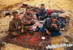 نخ و نقشه تابلو فرش دستباف طرح صبحانه خوری عشایر - 1856