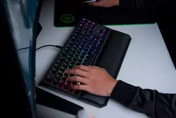 کیبورد گیمینگ Razer BlackWidow TE Chroma V2 Yellow Switch