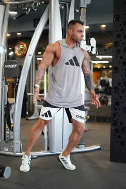 رکابی بدنسازی کلاه دار آدیداس خاکستری کد 93184