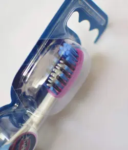 مسواک اورال بی سری Pro-Flex مدل 3D Whie Luxe با برس متوسط - فروشگاه اینترنتی زیبا شاپ