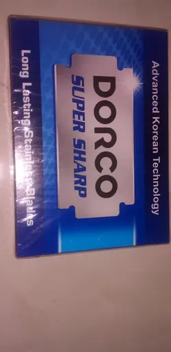تیغ سنتی dorco حاوی 20 بسته 5 عددی