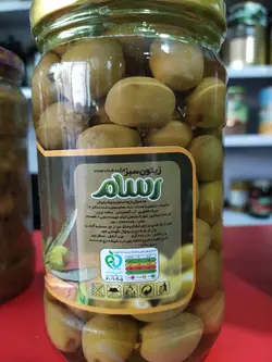 زیتون شور با هسته رسام قوطی ۶۷۰ گرمی