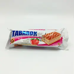 كيك لايه اي 40 گرمی توت فرنگی تبرک