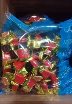 شكلات آنيش پرتقالي با روكش كاكائویی و مخلوط میوه و لوکس، 2 کیلویی