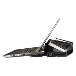 بدنه لپ‌تاپ GX700VO از ترکیب فلز و پلاستیک ساخته شده و طراحی چشمگیری نیز دارد.