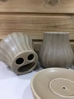 ست آینه و باکس سرویس بهداشتی ست سرویس بهداشتی 4تیکه کد21-1366 - فروشگاه ژیکو