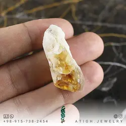 سنگ راف (تراش نخورده) سیترین معدنی خوشرنگ مناسب سنگ درمانی و دکوری تنظیم و تعادل چاکرای خورشیدی وزن 63 قیراط